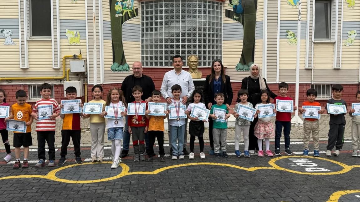 Satranç'ta Zirvedeyiz! Minik Satranç Ustalarımızdan Gururlandıran Başarı